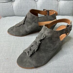 Garnet Hill Carmela Fringe Wedges Gray Leather Suede 38 Womens Heels.  Italy.